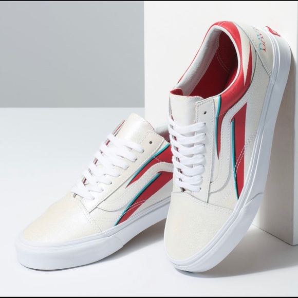 vans x david bowie aladdin sane old skool skate shoe
